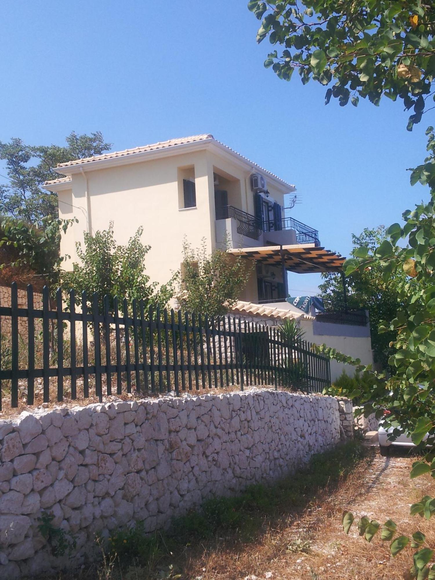 Natura Villas Drymon الغرفة الصورة