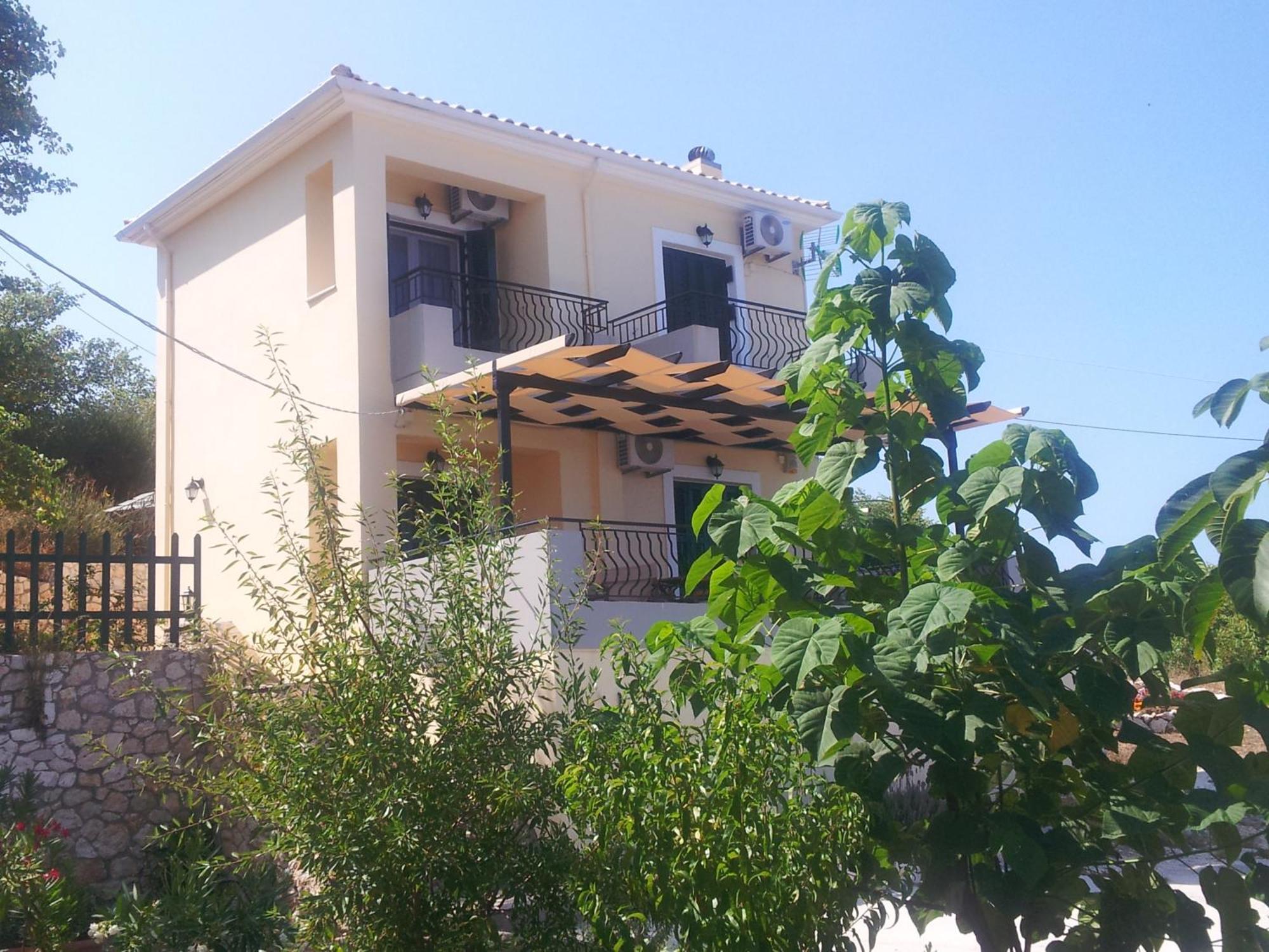 Natura Villas Drymon الغرفة الصورة